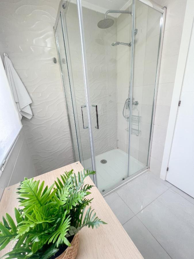 Cozy Apartment With Large Terrace توريمولينوس المظهر الخارجي الصورة