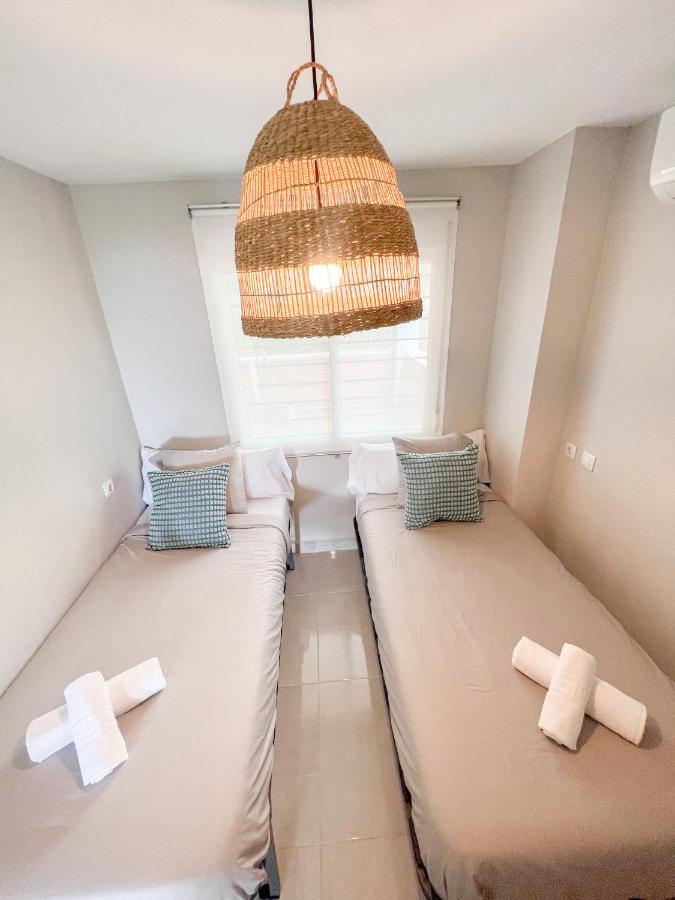 Cozy Apartment With Large Terrace توريمولينوس المظهر الخارجي الصورة