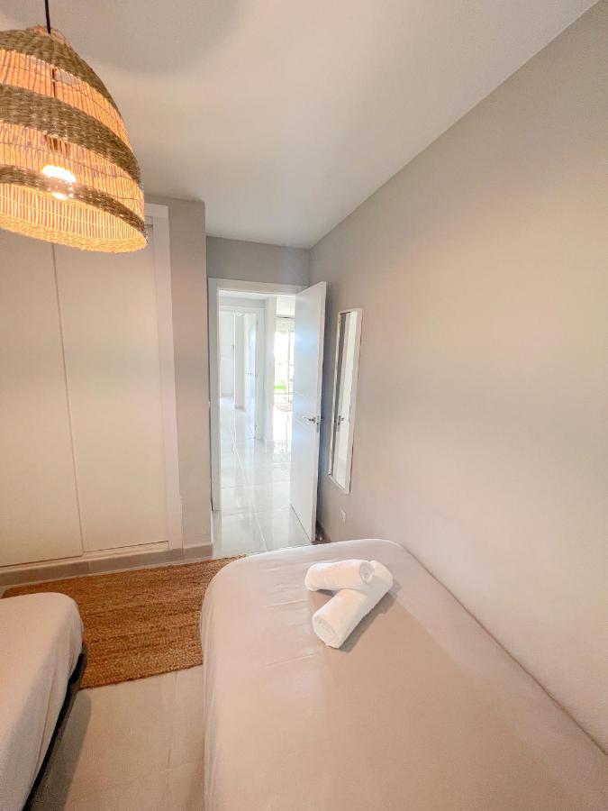 Cozy Apartment With Large Terrace توريمولينوس المظهر الخارجي الصورة
